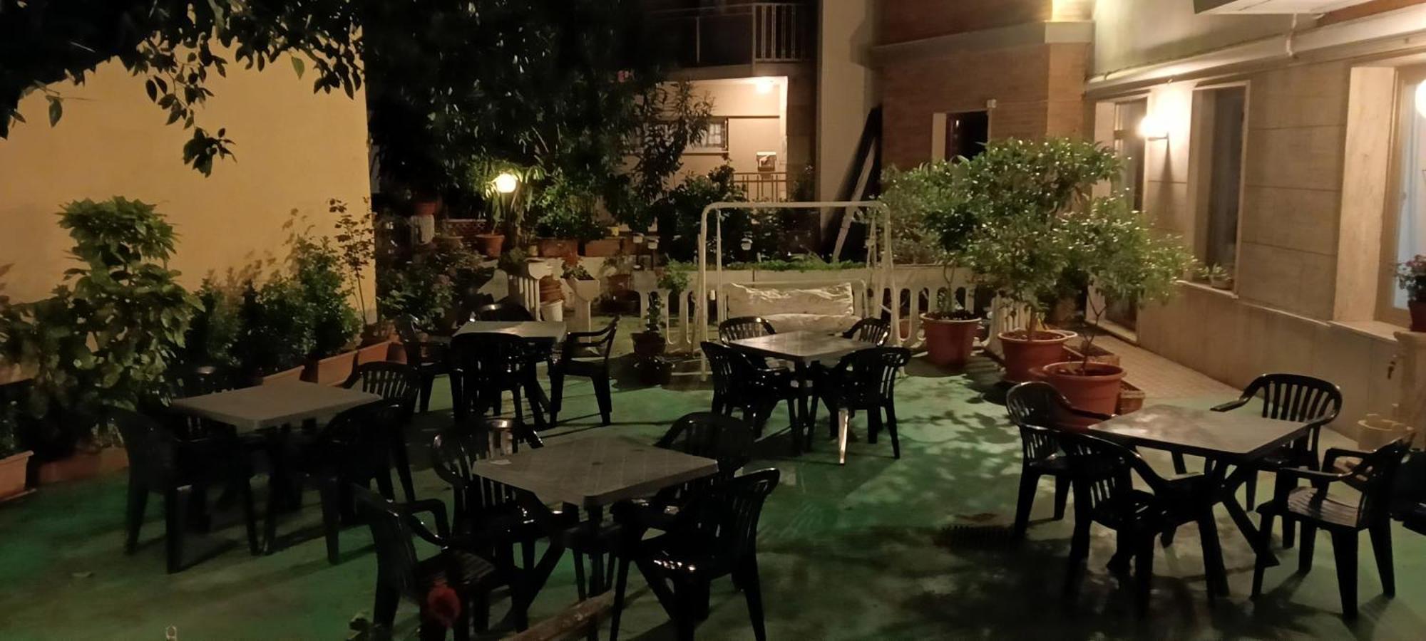 Piccolo Hotel Holiday Center Finale Ligure Eksteriør bilde