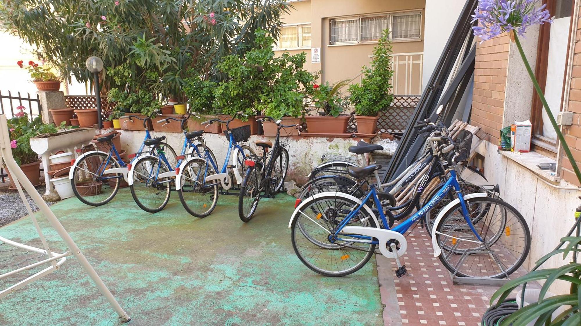 Piccolo Hotel Holiday Center Finale Ligure Eksteriør bilde